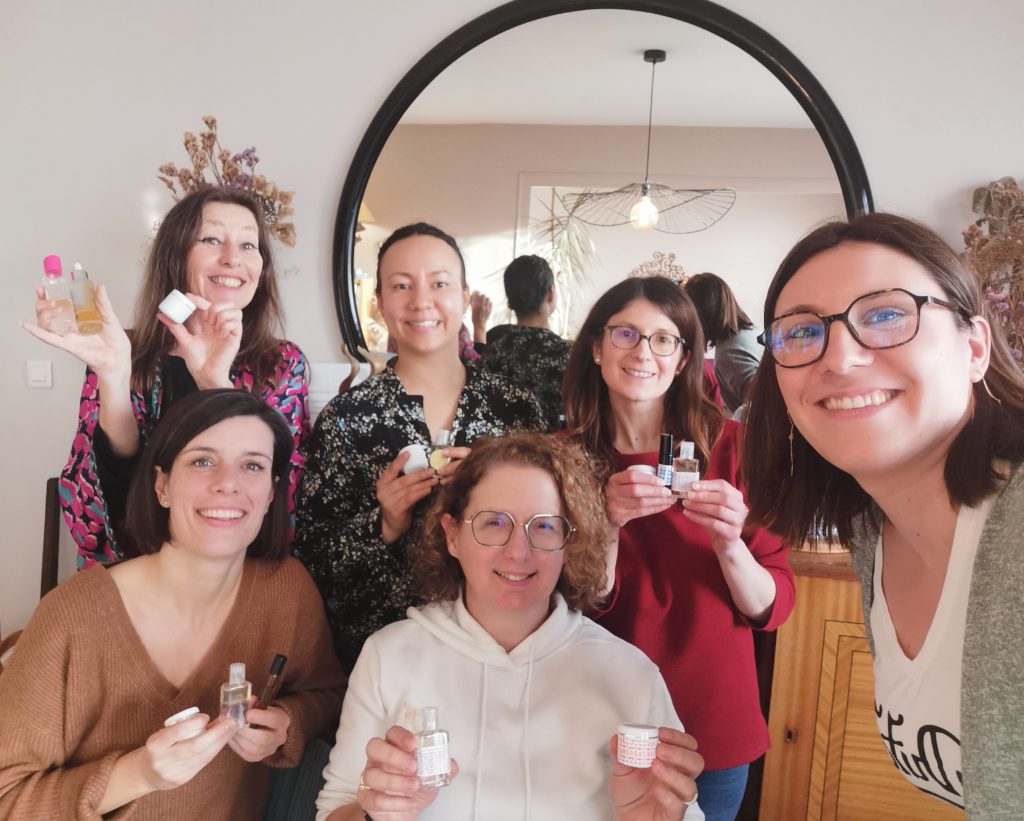 Ateliers parfum, rouge à lèvres et cosmétique avec Sandrine à Nantes