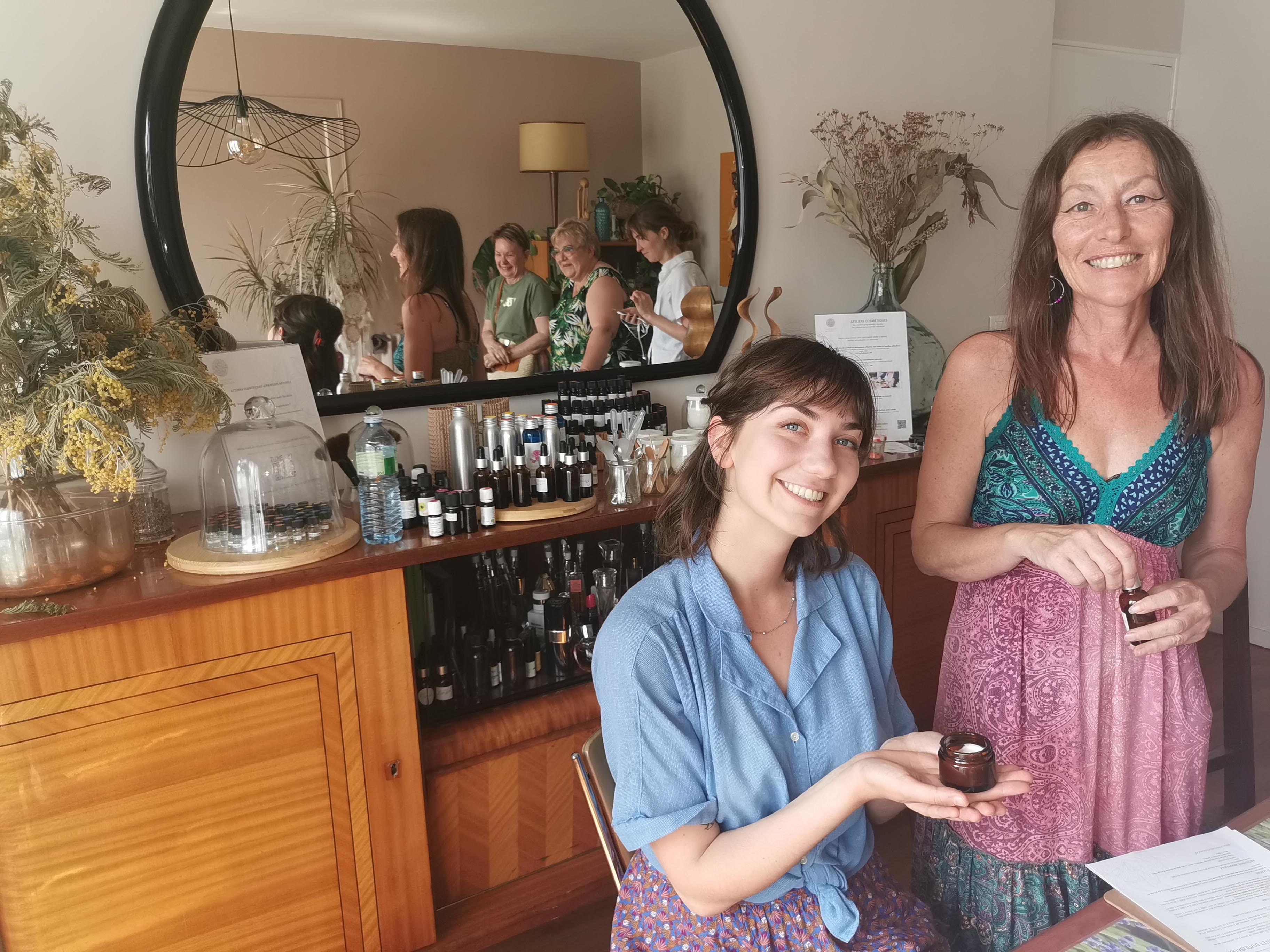 Ateliers parfum, rouge à lèvres et cosmétique avec Sandrine à Nantes
