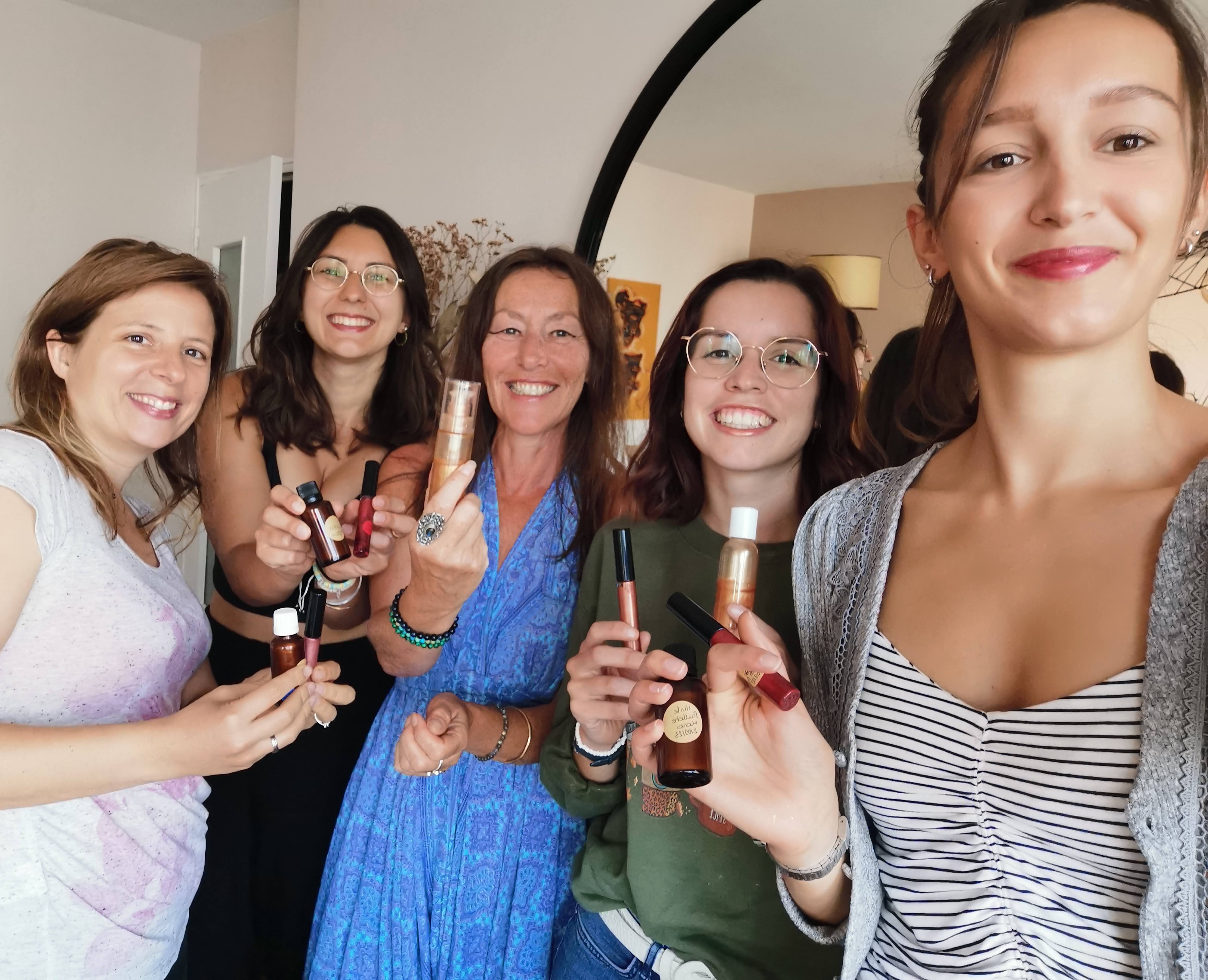Ateliers parfum, rouge à lèvres et cosmétique avec Sandrine à Nantes
