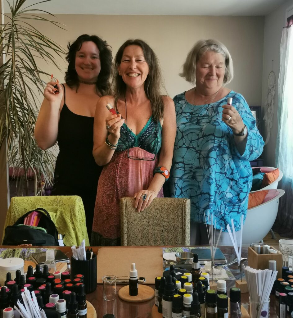 Ateliers parfum, rouge à lèvres et cosmétique avec Sandrine à Nantes