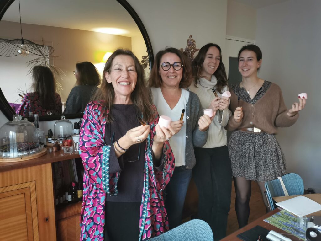 Ateliers cosmétiques, rouges à lèvres et parfums
