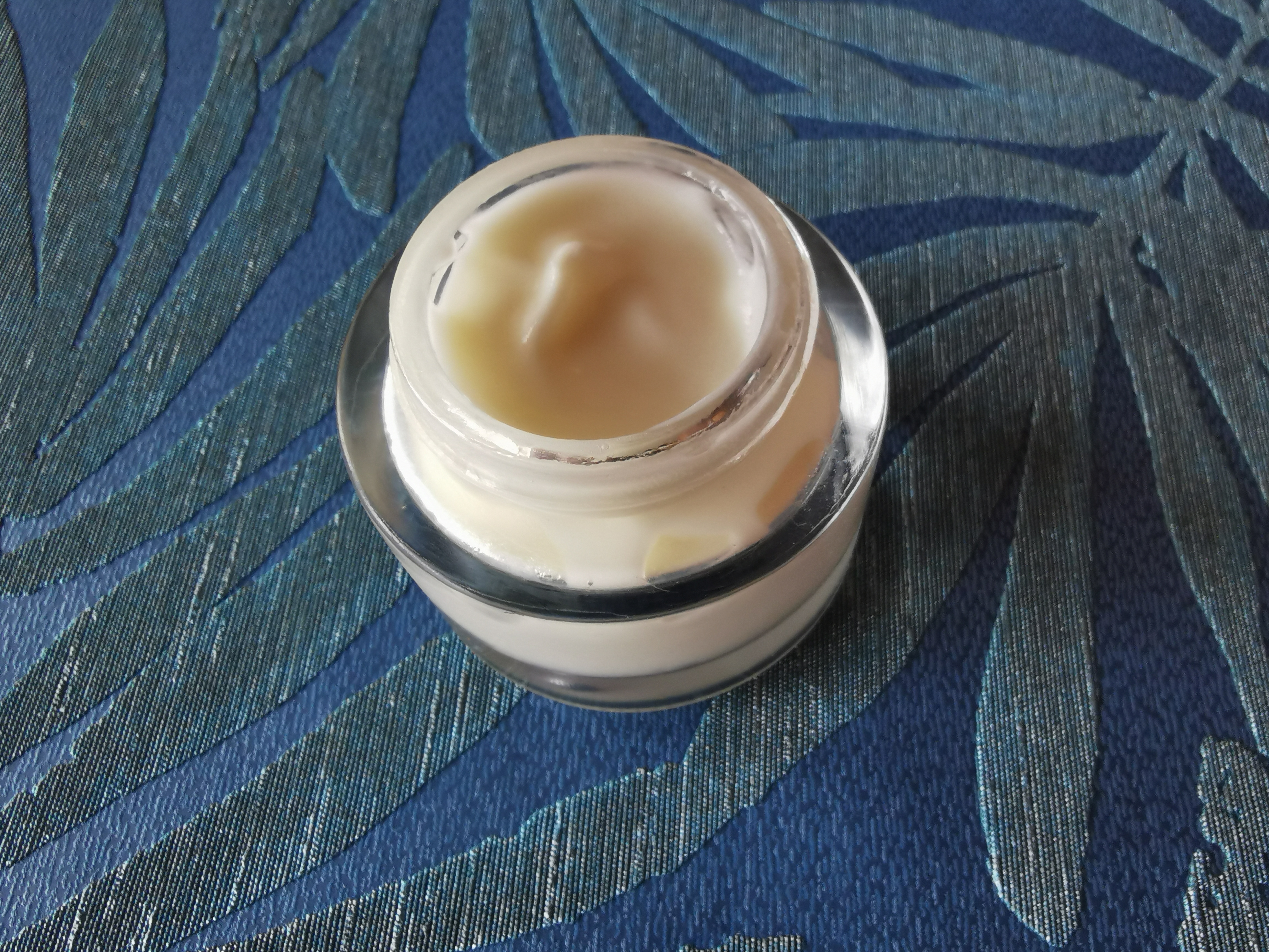 Ateliers cosmétiques, rouges à lèvres et parfums
