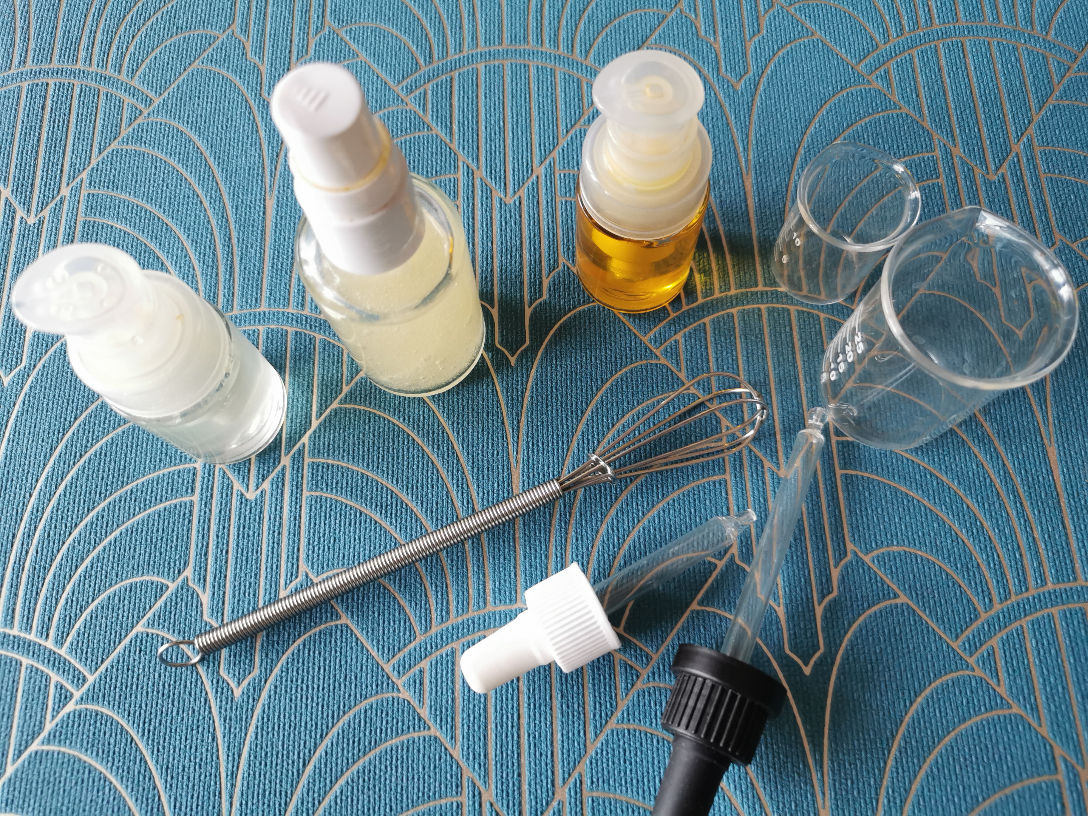 Ateliers cosmétiques, rouges à lèvres et parfums